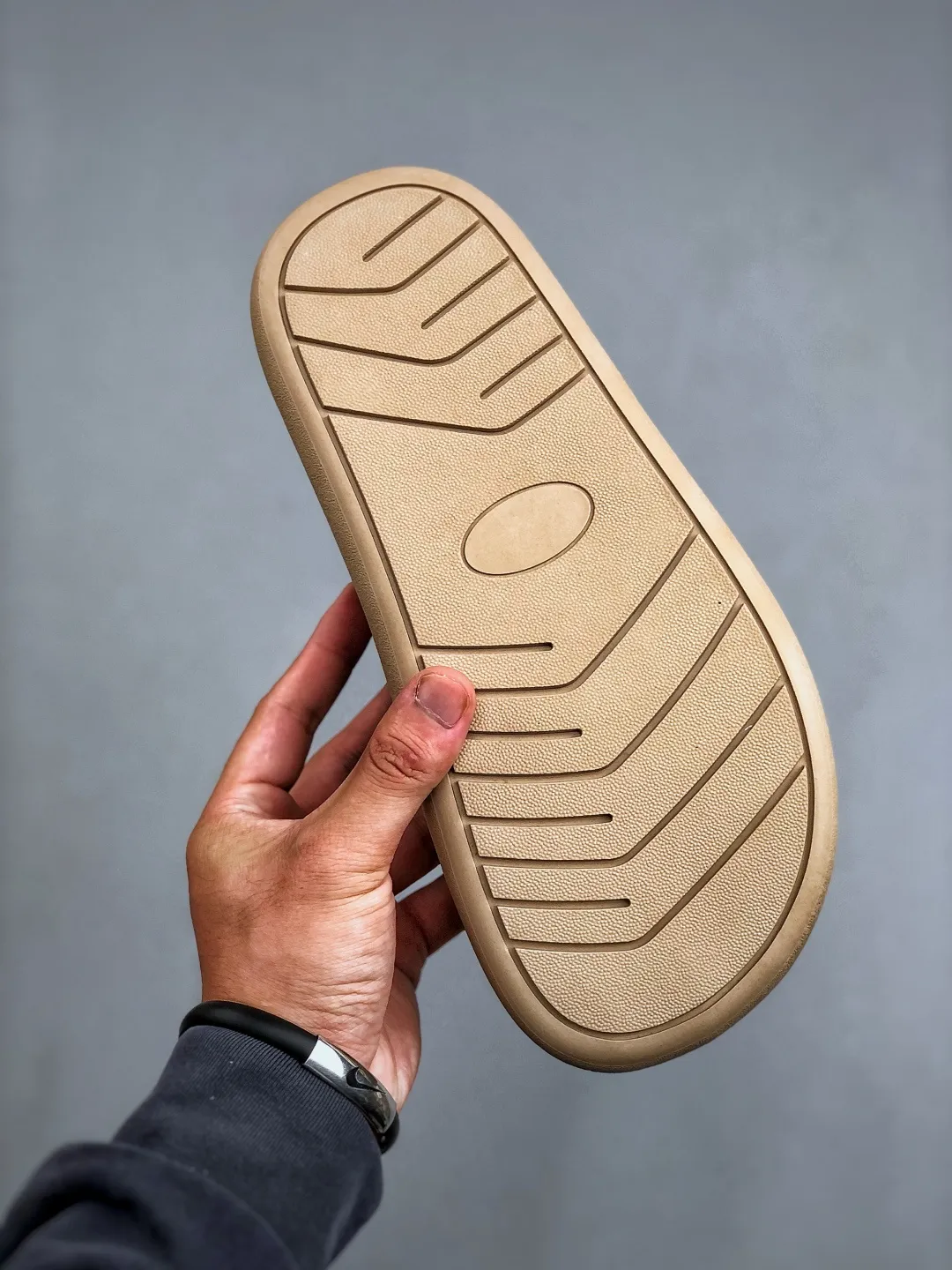 Local self-pickup 💰480 supports store release, the latest official revision and new style! The platform is exclusively for foreign trade UGG Tasman GTX winter neutral small potato snow shoes 1172790 Produced by the ten-year-old brand shoemaking OEM production line. Pay attention to every detail. Longfeng A-grade genuine sheep fur is integrated. Completely built in accordance with the ZP process. Size: 35-40